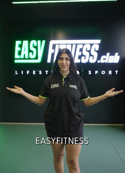 Sadaf Aghaei coaching at a Dubai fitness club